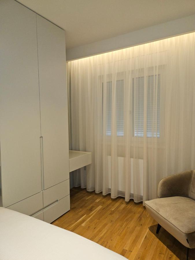 Adav Luxus Apartment فيسوكو المظهر الخارجي الصورة