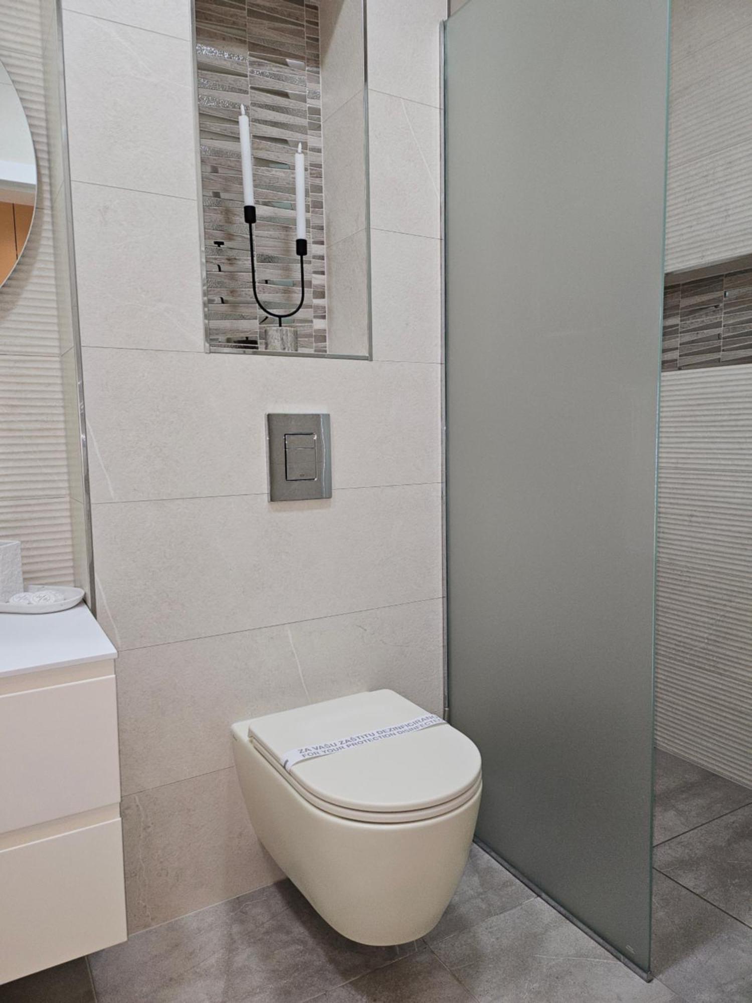 Adav Luxus Apartment فيسوكو المظهر الخارجي الصورة
